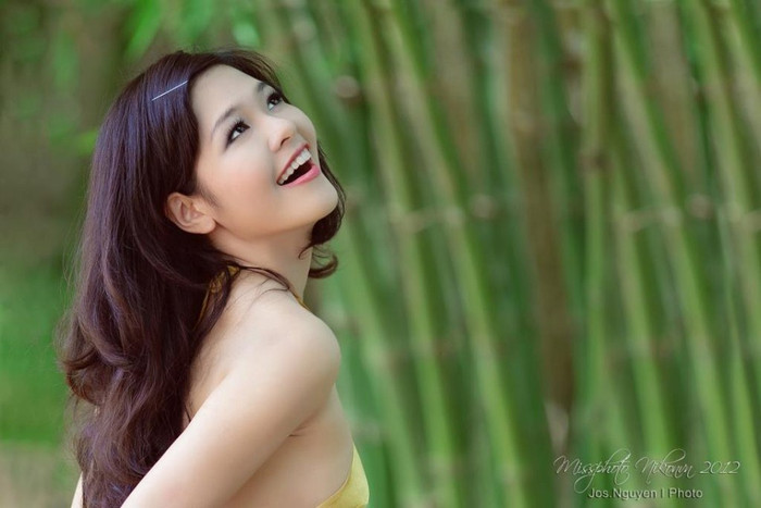 Sở hữu gương mặt xinh xắn, đôi mắt trong sáng và nụ cười có hồn, đó là những điểm mạnh để Hải Băng tự tin tham dự nhiều cuộc thi sắc đẹp và giành nhiều giải thưởng lớn Sở hữu gương mặt xinh xắn, đôi mắt trong sáng và nụ cười có hồn, đó là những điểm mạnh để Hải Băng tự tin tham dự nhiều cuộc thi sắc đẹp và giành nhiều giải thưởng lớn