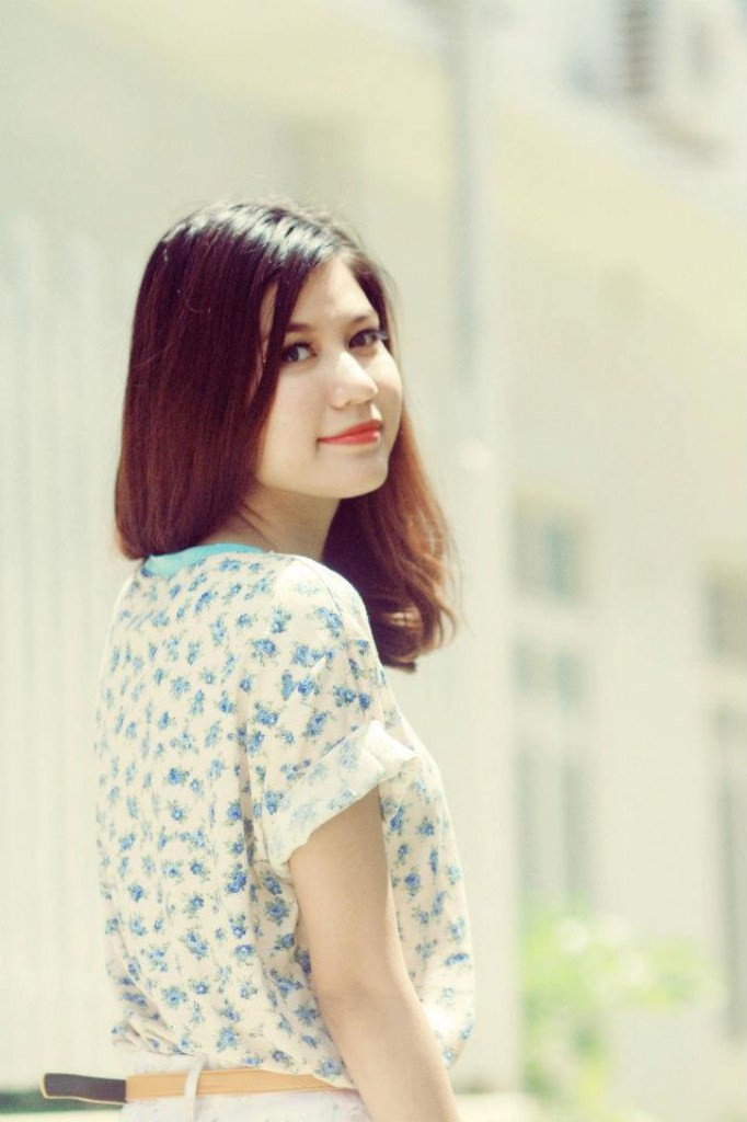 Đối với Ngọc, gia đình thực sự rất quan trọng, đó là chỗ dựa tốt nhất mà Ngọc thấy yên tâm và thoải mái trong những lúc mệt mỏi, những lúc như vậy Ngọc chỉ muốn được ngồi nói chuyện với gia đình của mình, được nghe những lời tâm sự, an ủi, động viên của mẹ, đó là bến đỗ bình yên nhất