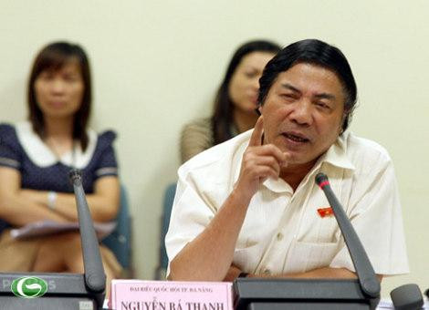 Ông Vũ Mão: "Qua đây tôi cũng đề nghị anh Nguyễn Bá Thanh phát huy hơn nữa ở Quốc hội”.