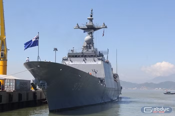 Chiến hạm Hải quân Hàn Quốc cập cảng Tiên Sa (Đà Nẵng) hồi tháng 9/2017. Ảnh: TT