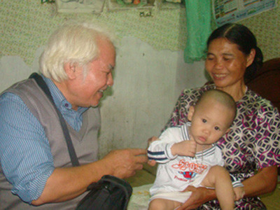 Nếu không tin TS Khải, Bộ Y tế nên mời TS Khải làm thực nghiệm rồi đưa ra kết luận, sau đó hãy cho ứng dụng vào thực tế.. Nếu không tin TS Khải, Bộ Y tế nên mời TS Khải làm thực nghiệm rồi đưa ra kết luận, sau đó hãy cho ứng dụng vào thực tế..