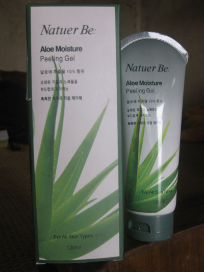 Sản phẩm mỹ phẩm Natuer Be mà chị Chi mua tại website cungmua.com bị nghi là hàng "dởm". Sản phẩm mỹ phẩm Natuer Be mà chị Chi mua tại website cungmua.com bị nghi là hàng "dởm".