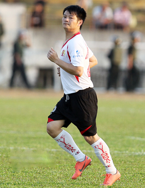 Văn Quyến đang chìm dần ở V.Ninh Bình. Văn Quyến đang chìm dần ở V.Ninh Bình.