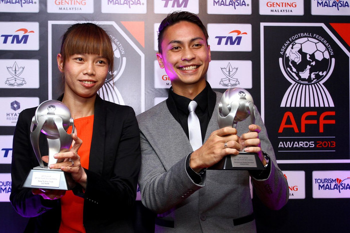 Kiều Trinh chụp ảnh cùng Mohammad Shahril Ishak. Kiều Trinh chụp ảnh cùng Mohammad Shahril Ishak.