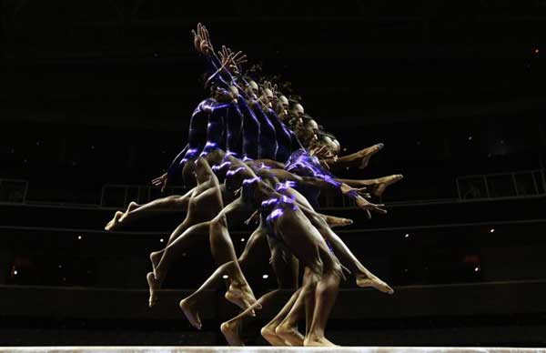 Hình ảnh biến ảo của các VĐV thể dục dụng cụ tham dự Olympic London 2012. Hình ảnh biến ảo của các VĐV thể dục dụng cụ tham dự Olympic London 2012.