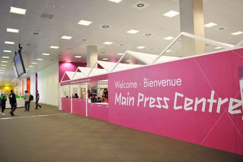 Còn đây là bên trong.