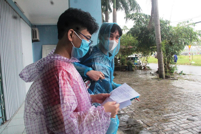 Đối tượng được tiêm vắc-xin là trẻ em tuổi từ 12 đến dưới 18 hiện đang cư trú trên địa bàn thành phố (bao gồm cả người nước ngoài và người Việt Nam ở nước ngoài) có chỉ định sử dụng vắc-xin theo hướng dẫn của Bộ Y tế.