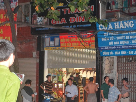 Cửa hàng Âm thanh gia đình, nơi các đối tượng "cố thủ"