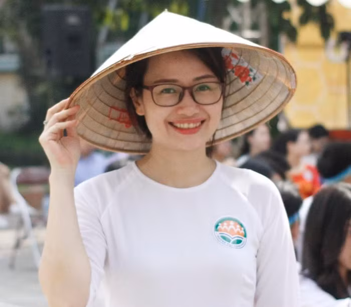 Cô giáo Lê Thị Phương, giáo viên môn Văn của Trường Trung học Phổ thông Phan Huy Chú, Hà Nội (Trinh Phúc).