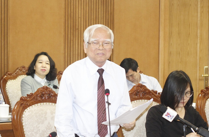 Giáo viên phải phấn đấu thành một nhà giáo dục, đừng vì dạy giỏi Giáo viên phải phấn đấu thành một nhà giáo dục, đừng vì dạy giỏi
