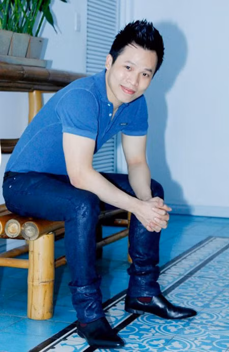 Chân dài cặp kè đại gia là chuyện thường Chân dài cặp kè đại gia là chuyện thường