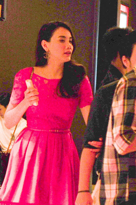 Trang Nhung 'quấn quýt không rời' với bạn trai mới ảnh 7