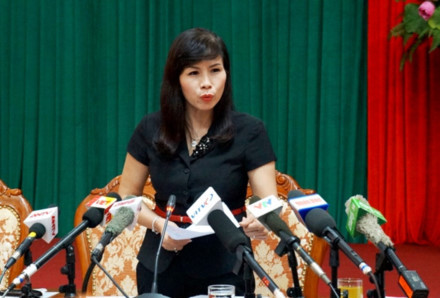 Xe bà Lê Mai Trang đi cùng đã dừng đỗ sai quy định (ảnh báo Chất lượng Việt Nam). Xe bà Lê Mai Trang đi cùng đã dừng đỗ sai quy định (ảnh báo Chất lượng Việt Nam).