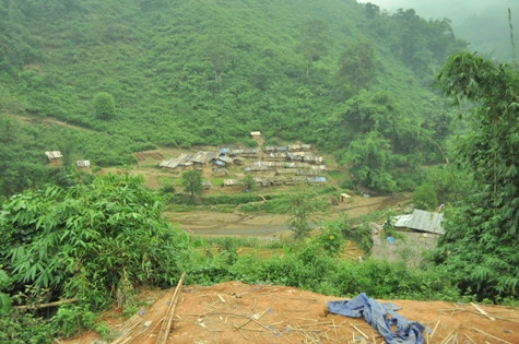 Trường THCS Pá Mỳ nhìn từ trên cao Trường THCS Pá Mỳ nhìn từ trên cao