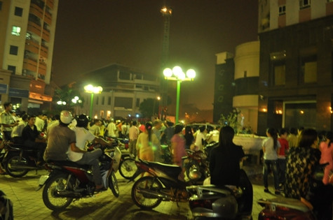 Vụ việc xảy ra đã thu hút sự chú ý của nhiều người Vụ việc xảy ra đã thu hút sự chú ý của nhiều người