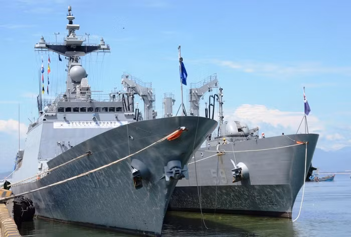 Tàu chiến hải quân Hàn Quốc cập cảng Đà Nẵng. Tàu chiến hải quân Hàn Quốc cập cảng Đà Nẵng.