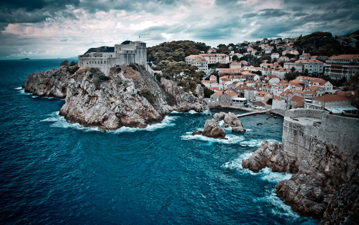 Vịnh Dubrovnik, Croatia chụp bởi Canon EOS 7D, Sigma 17-70mm F2.8-4.5 DC Macro. Vịnh Dubrovnik, Croatia chụp bởi Canon EOS 7D, Sigma 17-70mm F2.8-4.5 DC Macro.