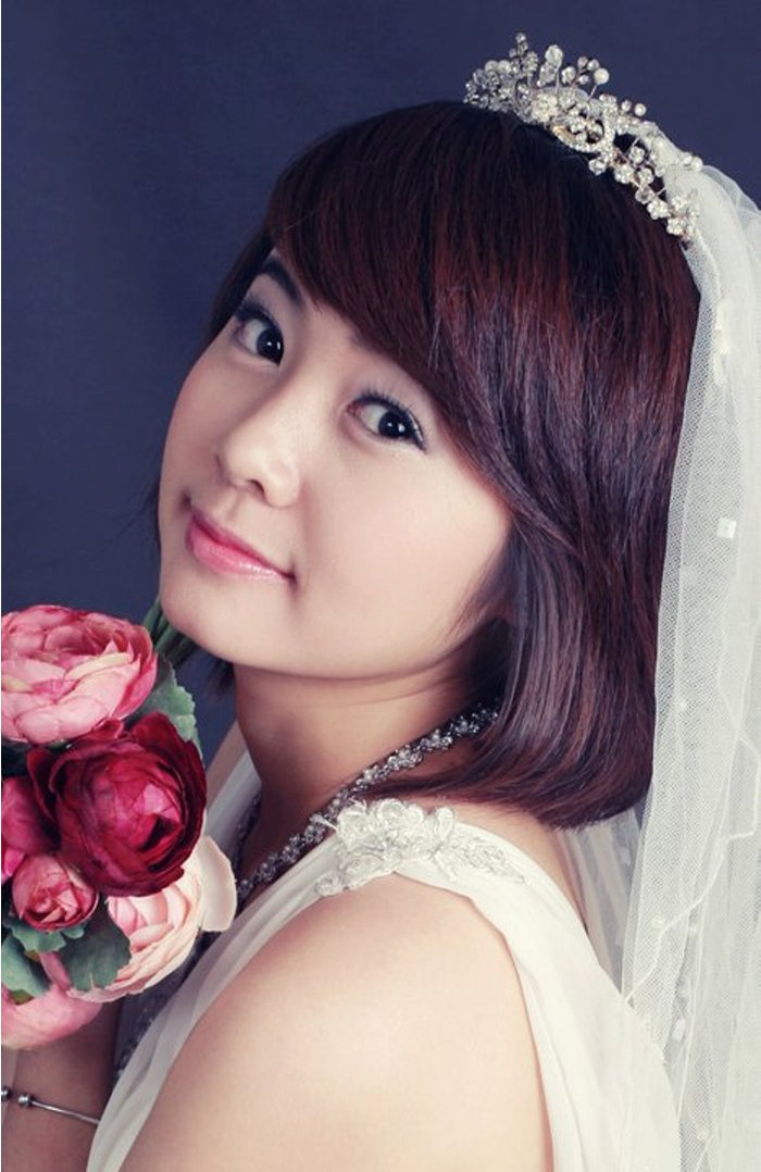 Hiện tại Trang đang làm freelance ngành graphic design, web design, design album cưới cho 1 số studio. Bên cạnh đó Trang còn dạy vẽ cho trẻ em. Cô bạn cũng làm MC cho chương trình “Bé yêu kể chuyện cổ tích” và “Họa sỹ tí hon” trên kênh VTC11. Hiện tại Trang đang làm freelance ngành graphic design, web design, design album cưới cho 1 số studio. Bên cạnh đó Trang còn dạy vẽ cho trẻ em. Cô bạn cũng làm MC cho chương trình “Bé yêu kể chuyện cổ tích” và “Họa sỹ tí hon” trên kênh VTC11.