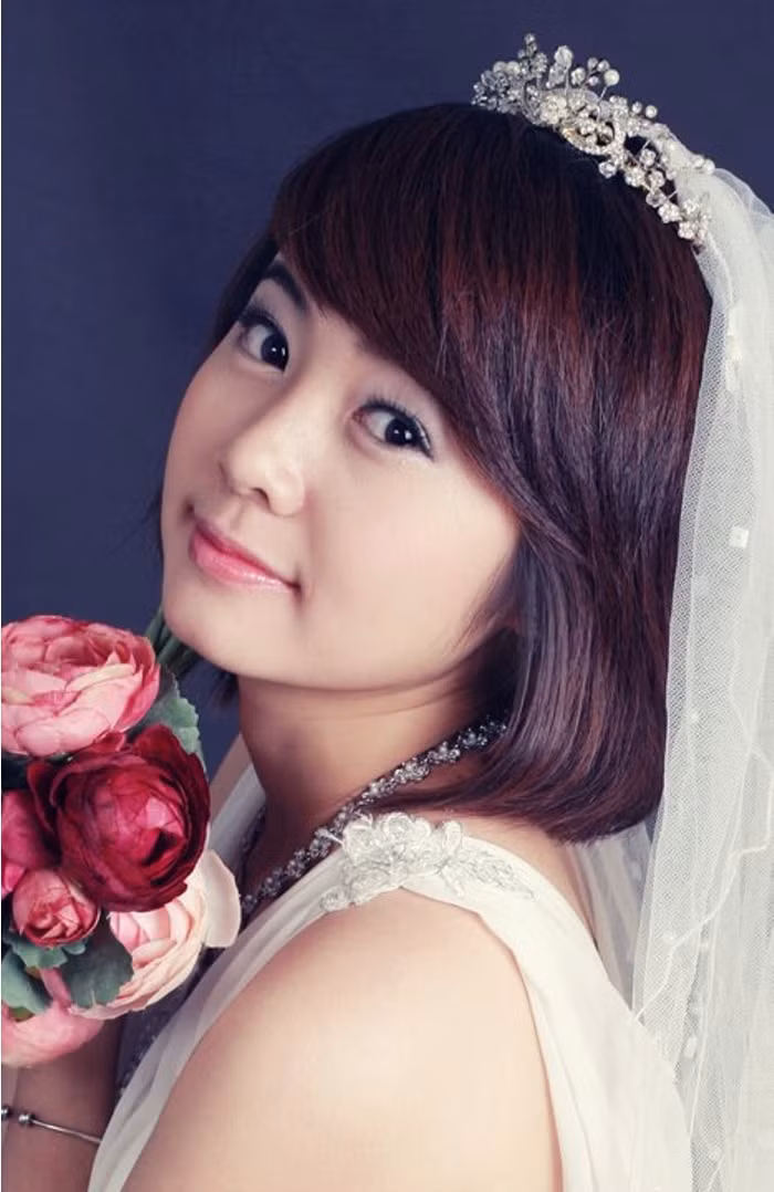 Hiện tại Trang đang làm freelance ngành graphic design, web design, design album cưới cho 1 số studio. Bên cạnh đó Trang còn dạy vẽ cho trẻ em. Cô bạn cũng làm MC cho chương trình “Bé yêu kể chuyện cổ tích” và “Họa sỹ tí hon” trên kênh VTC11.