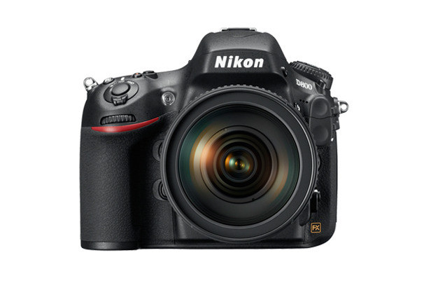 Nikon D800 là mẫu dslr full-frame với khả năng chụp ảnh lên tới 36 Megapixel. Máy có thể truyền ảnh và video 1080p trực tiếp đến màn hình hay thiết bị ghi qua cổng HDMI. Phiên bản thứ 2 của D800 với tên gọi D800E với bộ lọc đẳng thấp được gỡ bỏ giúp cho chất lượng hình ảnh được sắc nét hơn. D800 sẽ được bán với giá $3000 và $3300 cho D800E Nikon D800 là mẫu dslr full-frame với khả năng chụp ảnh lên tới 36 Megapixel. Máy có thể truyền ảnh và video 1080p trực tiếp đến màn hình hay thiết bị ghi qua cổng HDMI. Phiên bản thứ 2 của D800 với tên gọi D800E với bộ lọc đẳng thấp được gỡ bỏ giúp cho chất lượng hình ảnh được sắc nét hơn. D800 sẽ được bán với giá $3000 và $3300 cho D800E