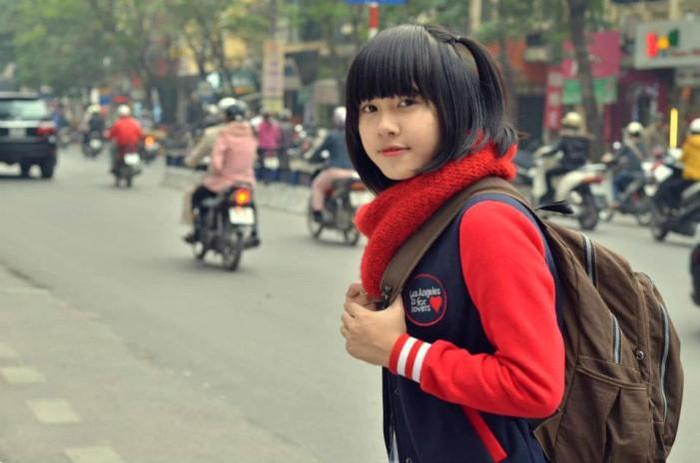 Mỗi ngày Lê Phương Anh dành 2 tiếng để đọc sách. Thời gian rảnh Phương Anh thường đi dạo các phố sách để chọn lựa Mỗi ngày Lê Phương Anh dành 2 tiếng để đọc sách. Thời gian rảnh Phương Anh thường đi dạo các phố sách để chọn lựa