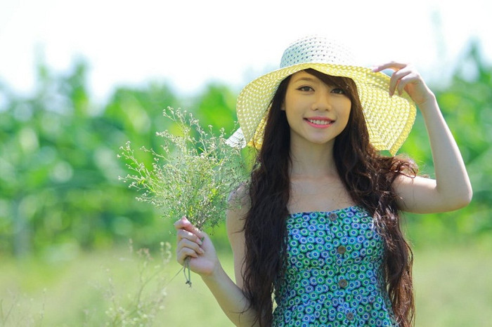 Nguyễn Thị Giang Thanh sinh năm 1990, hiện là sinh viên K53B- Khoa Luật- ĐH Quốc Gia Hà Nội. Cô bạn từng tham gia nhiều cuộc thi sắc đẹp và nằm trong Top 5 Miss Law Rose 2008 -2009, là Miss Cuxi Yamaha 2010… Nguyễn Thị Giang Thanh sinh năm 1990, hiện là sinh viên K53B- Khoa Luật- ĐH Quốc Gia Hà Nội. Cô bạn từng tham gia nhiều cuộc thi sắc đẹp và nằm trong Top 5 Miss Law Rose 2008 -2009, là Miss Cuxi Yamaha 2010…