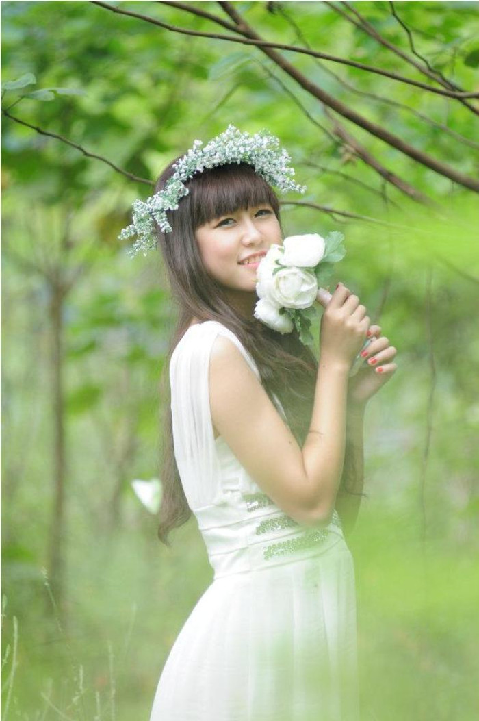 Ngọc cũng đã nhận được rất nhiều bài học ý nghĩa. Ngọc chia sẻ, bạn đã từng chụp một bộ ảnh mà nhân vật chính là một model chuyên nghiệp, Ngọc chỉ được tham gia đóng vai phụ. Nhưng do bạn diễn quá hoàn hảo nên Ngọc không thể hiện được cái thần thái cần diễn đạt. Ngọc cũng đã nhận được rất nhiều bài học ý nghĩa. Ngọc chia sẻ, bạn đã từng chụp một bộ ảnh mà nhân vật chính là một model chuyên nghiệp, Ngọc chỉ được tham gia đóng vai phụ. Nhưng do bạn diễn quá hoàn hảo nên Ngọc không thể hiện được cái thần thái cần diễn đạt.