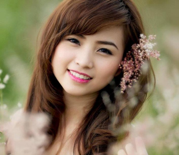 Chàng trai ấy cũng chính là cháu nội của doanh nhân Trương Hữu Thắng, người mà Nana rất thần tượng. Không chỉ tài giỏi, doanh nhân Trương Hữu Thắng còn là người đức độ. Ông đã thành lập quỹ học bổng mang tên mình với ước muốn giúp đỡ các sinh viên nghèo hiếu học.