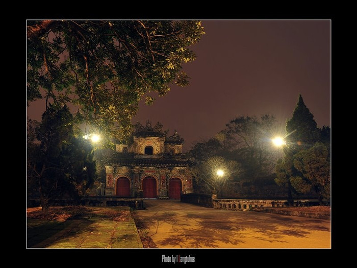 BÌnh yên đêm hoài cổ BÌnh yên đêm hoài cổ