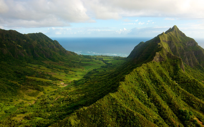 Thung lũng Oahu trên quần đảo Hawaii. Canon S95, ISO 80, f/4, 1/250. Thung lũng Oahu trên quần đảo Hawaii. Canon S95, ISO 80, f/4, 1/250.