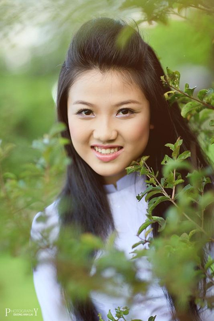 Huyền Thanh rất có khả năng trong lính vực thiết kế thời trang và đây cũng là niềm đam mê của cô bạn.