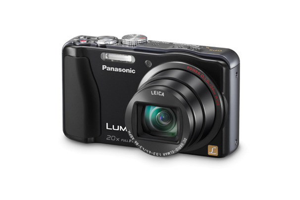 Có ống zoom 20x, Panasonic Lumix DMC-ZS20 sẽ là một trong những camera mỏng nhất trên thị trường. Không những thế, phát triển từ những thành tựu của người tiền nhiệm Lumix DMC-ZS10, Lumix DMC-ZS20 sử dụng mắt CMOS với 2 loại lọc giảm noise cho hình ảnh sắt nét hơn. Ngoài ra máy còn có tính năng của các dòng camera cao cấp như chế độ ưu tiên aperture-shutter, chụp burst 10 ảnh/giây, GPS. Máy sẽ được bán với giá $349. Có ống zoom 20x, Panasonic Lumix DMC-ZS20 sẽ là một trong những camera mỏng nhất trên thị trường. Không những thế, phát triển từ những thành tựu của người tiền nhiệm Lumix DMC-ZS10, Lumix DMC-ZS20 sử dụng mắt CMOS với 2 loại lọc giảm noise cho hình ảnh sắt nét hơn. Ngoài ra máy còn có tính năng của các dòng camera cao cấp như chế độ ưu tiên aperture-shutter, chụp burst 10 ảnh/giây, GPS. Máy sẽ được bán với giá $349.