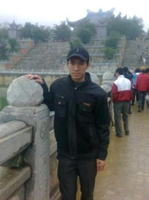 Thủ khoa Lưu Văn Sáng cho rằng: “Mỗi ngày tới lớp là một ngày vui”.