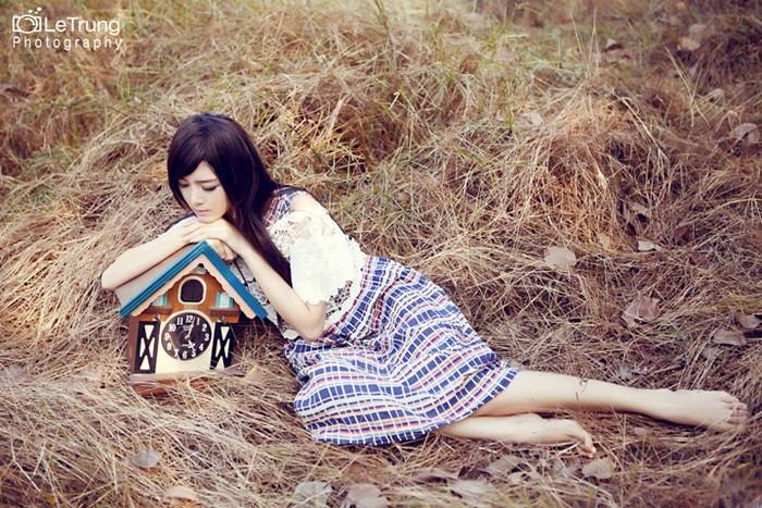 Lilly thích múa, thích đi chơi cùng bạn bè và rất thích chụp ảnh. Lilly thích múa, thích đi chơi cùng bạn bè và rất thích chụp ảnh.