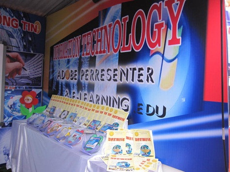 Tưng bừng ngày hội CNTT ngành giáo dục thủ đô ảnh 3