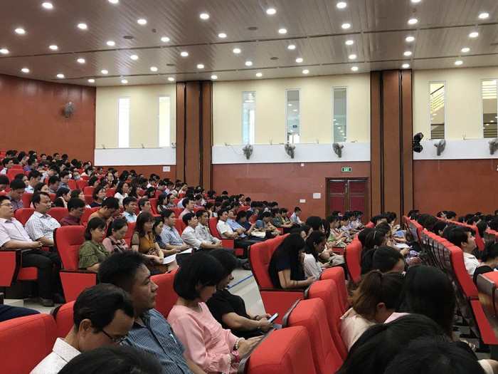 Ảnh kỳ thi nâng ngạch cụm 2 tại Đại học Huế năm 2020 của Bộ Giáo dục và Đào tạo (ảnh: thầy Chương cung cấp) Ảnh kỳ thi nâng ngạch cụm 2 tại Đại học Huế năm 2020 của Bộ Giáo dục và Đào tạo (ảnh: thầy Chương cung cấp)