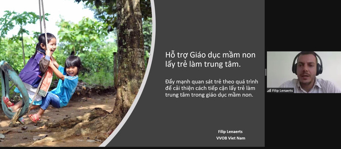 Đại diện VVOB trình bày về phương pháp đẩy mạnh giáo dục lấy trẻ làm trung tâm. Đại diện VVOB trình bày về phương pháp đẩy mạnh giáo dục lấy trẻ làm trung tâm.