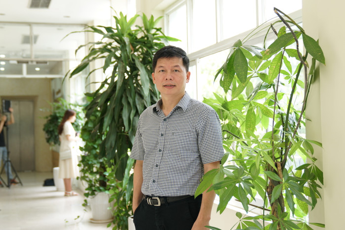 Phó Giáo sư, Tiến sĩ Nguyễn Chí Thành.