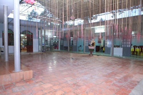 Khoảng sân này là nơi vui chơi của các con ca sĩ Phi Nhung.