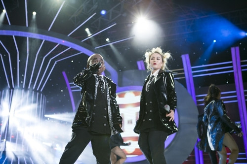 Tiết mục của cặp đôi thí sinh Gia Huy - Thu Phượng thu hút người xem bởi sự ngộ nghĩnh đáng yêu của bé Gia Huy và giọng hát cao vút, mạnh mẽ của Thu Phượng. Riêng Gia Huy đã xuất hiện trước Ban giám khảo và khán giả thật ấn tượng vì cậu bé nhìn giống như một con búp bê da đen ngộ nghĩnh.