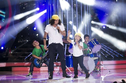 Màn biểu diễn tự nhiên, ấn tượng của cặp đôi nhận được nhiều lời khen cùng điểm số cao nhất từ phía Ban giám khảo. Kết thúc tập 1, cặp đôi Kyo York và Uyên Nhi đã giành 100 triệu đầu tiên từ chương trình. Giám khảo Mỹ Linh cho biết cô thật sự bị chinh phục bởi tiết mục này.