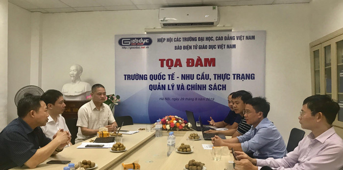 Quanh cảnh buổi Tọa đàm: "Trường quốc tế - nhu cầu, thực trạng, quản lý và chính sách" - ảnh Trinh Phúc. Quanh cảnh buổi Tọa đàm: "Trường quốc tế - nhu cầu, thực trạng, quản lý và chính sách" - ảnh Trinh Phúc.