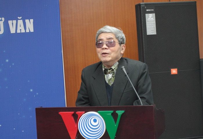 Nhà thơ Trần Đăng Khoa muốn có thêm tác phẩm về biển đảo trong môn văn mới ảnh 2 Nhà thơ Trần Đăng Khoa muốn có thêm tác phẩm về biển đảo trong môn văn mới ảnh 2