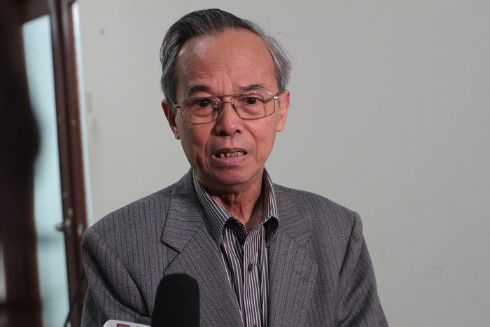 Giáo sư Đinh Xuân Dũng, nguyên Phó Chủ tịch chuyên trách Hội đồng Lý luận, phê bình văn học, Nghệ thuật Trung ương nhận định: Cả một nền văn học hơn 10 thế kỷ (chưa kể đến văn học dân gian Việt Nam) mà chỉ có 6 tác phẩm bắt buộc là điều khó chấp nhận. (Ảnh: Thùy Linh)