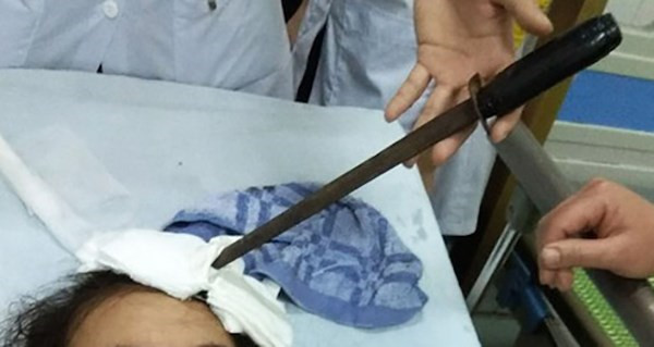 Bộ Giáo dục và Đào tạo có văn bản yêu cầu nhà trường tổ chức các giải pháp nhằm ổn định tâm lý và xử lý nghiêm khắc đối với học sinh vi phạm. (Ảnh: Báo Vietnamnet) Bộ Giáo dục và Đào tạo có văn bản yêu cầu nhà trường tổ chức các giải pháp nhằm ổn định tâm lý và xử lý nghiêm khắc đối với học sinh vi phạm. (Ảnh: Báo Vietnamnet)