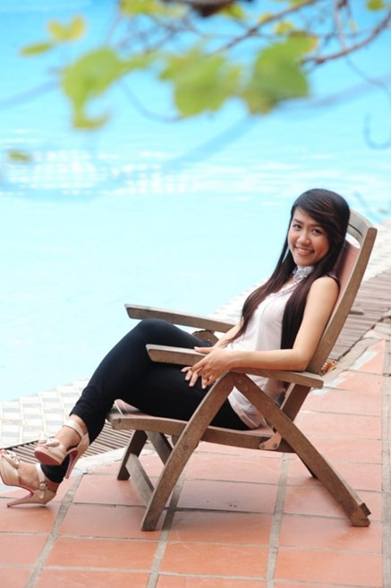 Trương Thị Anh Thư giành vé vào vòng 2 nhờ tin nhắn SMS.