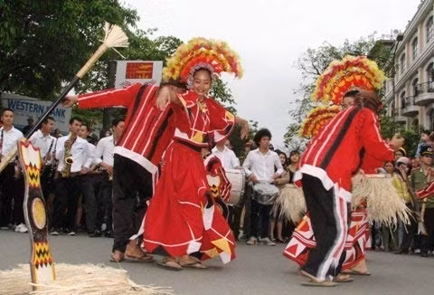 Đại sứ Argentina bị móc túi ở Festival Huế, Tin tức trong ngày, festival hue, le hoi, festival, dai su, dai su nuoc ngoai, dai su bi moc tui, ke moc tui, dao chich, bao, tin nhanh, tin hot, tin tuc