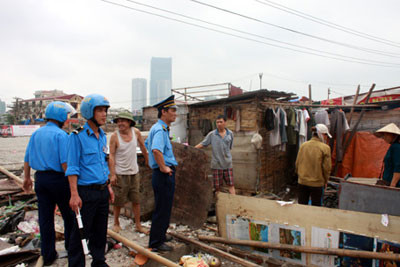 Hà Nội: Xóa sổ “ổ xe dù” sau bến xe Mỹ Đình ảnh 5 Hà Nội: Xóa sổ “ổ xe dù” sau bến xe Mỹ Đình ảnh 5