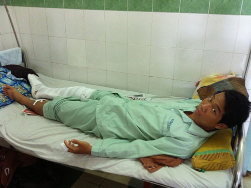 Giảng hòa giùm bạn gái, bị chém nhập viện ảnh 1 Giang hoa gium ban gai bi chem nhap vien