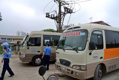 Hà Nội: Xóa sổ “ổ xe dù” sau bến xe Mỹ Đình ảnh 2 Hà Nội: Xóa sổ “ổ xe dù” sau bến xe Mỹ Đình ảnh 2